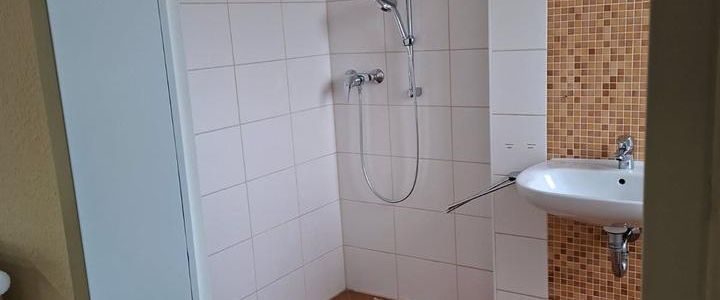 Betreutes Wohnen für SENIORINNEN UND SENIOREN// renovierte 2 -Raum Wohnung - Foto 1
