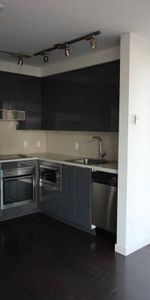 Beautiful 1 Bed, 1 Bath, Den, Balcony, Parking, In-Suite Laundry! - Photo 3