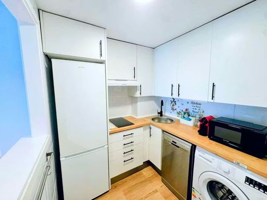 Calle de Campezo, Madrid, Community of Madrid 28022 - Photo 1