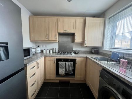 2 bedroom House To Let - Photo 4