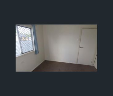 Family Home on Spacious Block - Photo 1