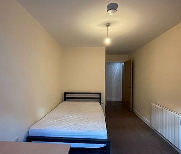 3-Bedroom City Centre Apartment in Sheffield. Perfect for Students ... - Photo 3