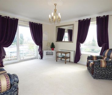 2 bedroom flat to rent - Photo 3