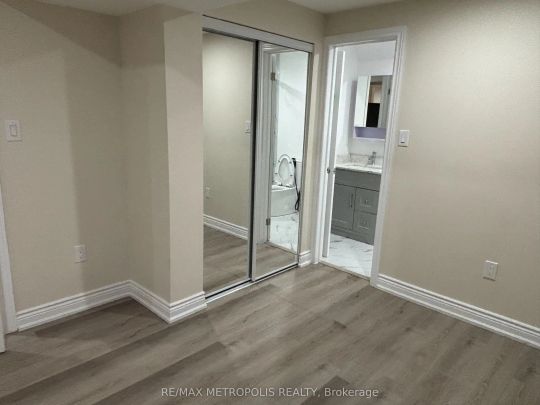 1335 Aldsworth Crescent #BSMT - Photo 1