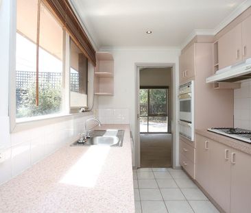 Spacious Two-Bedroom Home in a Prime Blackburn Location - Photo 6