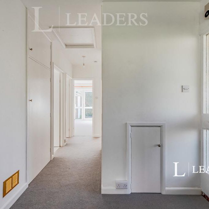 2 bedroom bungalow to rent - Photo 1