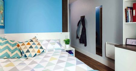 Deluxe Ensuite - Photo 2