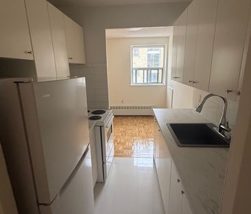 For Lease - 972 Eglinton Avenue Unit# 305, Toronto, Ontario - Photo 5