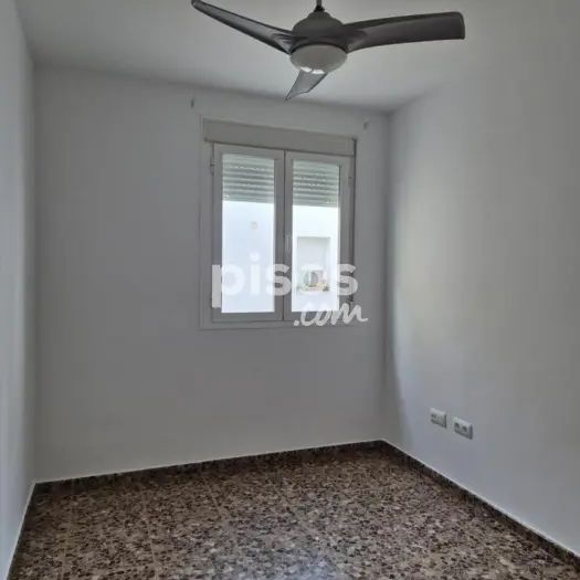 Piso en alquiler en Calle de la Alhama, cerca de Calle de San Pedro - Photo 1