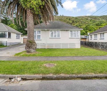 Charming 2 - Bedroom with Home Office - Photo 5