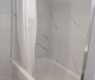 For Lease - 224 Ellington Drive, Toronto, Ontario - Photo 3