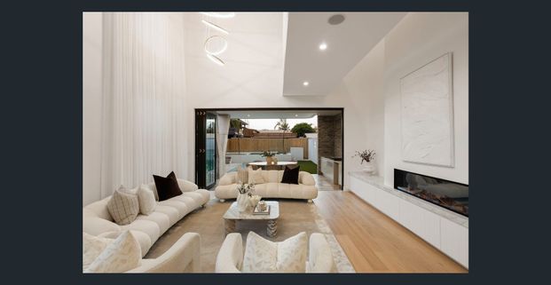 Architectural Tri-Level Masterpiece - Photo 1