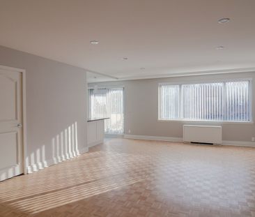 4555 Bonavista Avenue - Photo 5