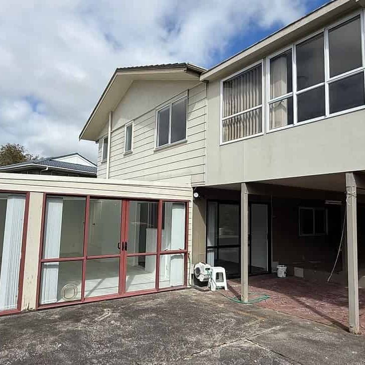 6 Bedroom - Large family home. - Photo 1