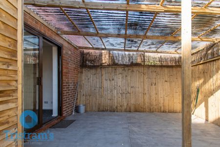 2 bed Semi-Detached House for Rent - Photo 5