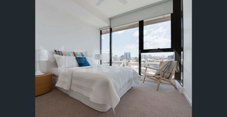 Modern Apartment in the Heart of Newstead - Photo 2