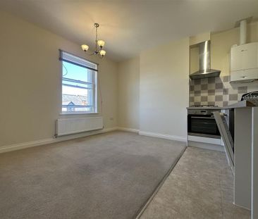 1 bedroom apartment to rent - Photo 4