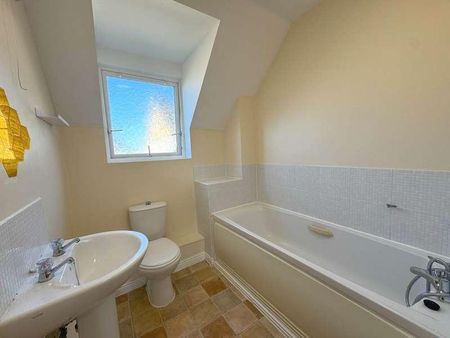 Westgate Court, Reading, RG30 - Photo 2