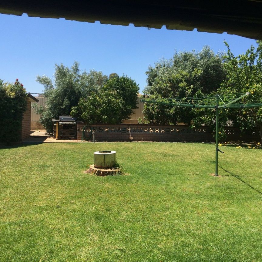 Effortless Living Close to Everything. - Photo 2