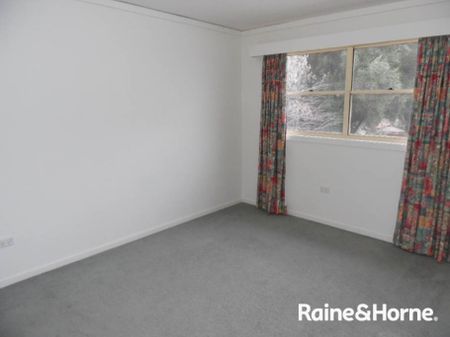 CUL DE SAC - TOP OF TOWN- Available 12/1/25 !!! - Photo 2