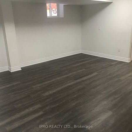 For Lease - 8 Stillwater Crescent Unit# Basement, Hamilton, Ontario - Photo 2