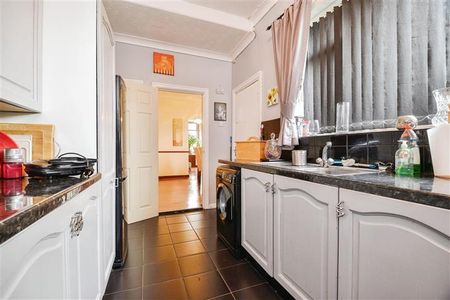 Poplar Grove, Stockton-On-Tees - Photo 4