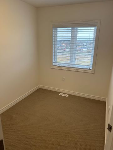 For Lease - 575 Woodward Avenue Unit# 32, Hamilton, Ontario - Photo 2