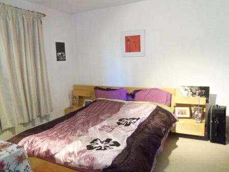 Van Gogh Court, London, , E14 - Photo 2