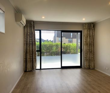 Unit 1, 71 Hobsonville Point Road, Hobsonville, Auckland - Photo 5