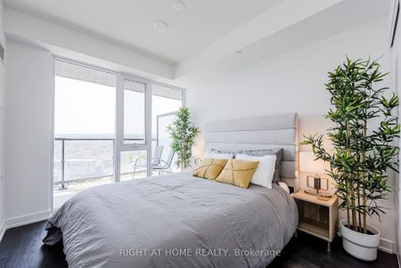 For Lease - 3200 Dakota Common Way Unit# B816, Burlington, Ontario - Photo 4