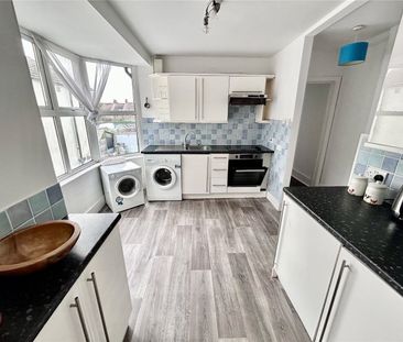 2 bedroom apartment to rent Worthing, BN14 - Photo 5