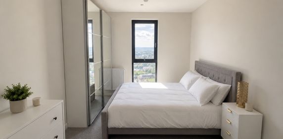 Room in a Shared Flat, Lakeside Drive, NW10 - Photo 2