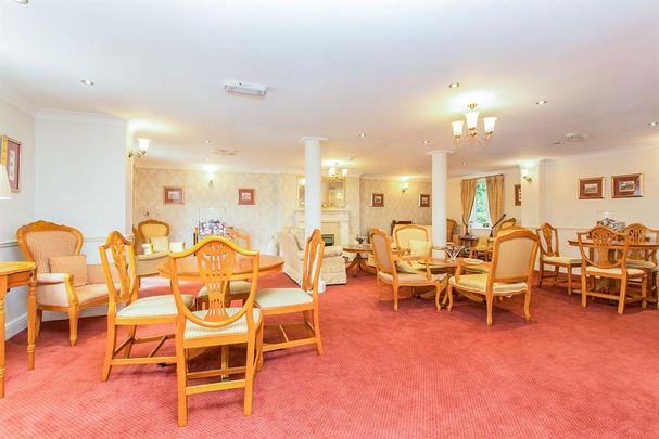 2 bedroom retirement property to rent - Photo 1