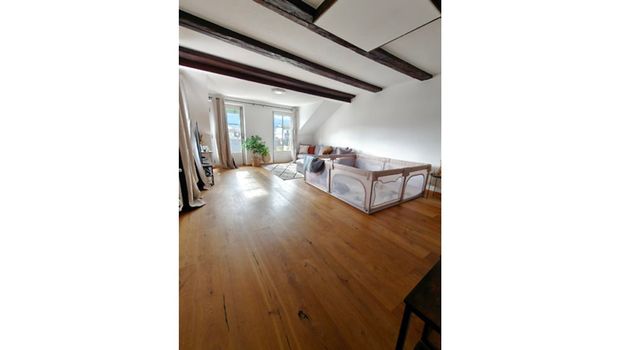2.5 Zimmer, 90 m², 4. Stock - Photo 1