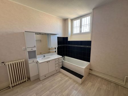 Location Appartement 3 pièces 88m² - Photo 4