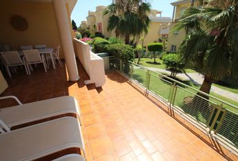 2 bed apartment for long term rent in Cabopino, Marbella