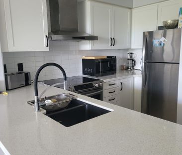 For Lease - 310 Red Maple Road Unit# 217, Richmond Hill, Ontario - Photo 5