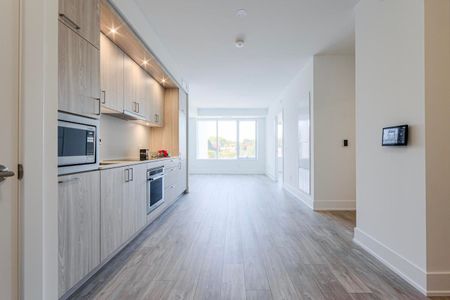 For Lease - 259 The Kingsway N/A Unit# 413, Toronto, Ontario - Photo 4