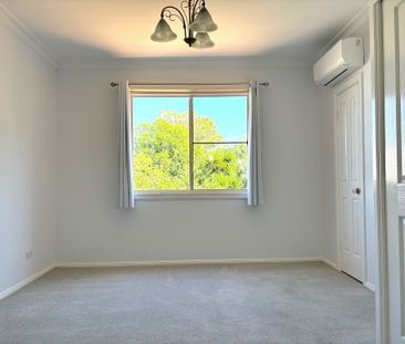 EAST TAMWORTH- Beautiful 4 Bedroom Family Home - Photo 1