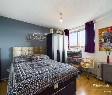 Masons House, Valley Drive, Kingsbury, London, NW9 - Photo 3