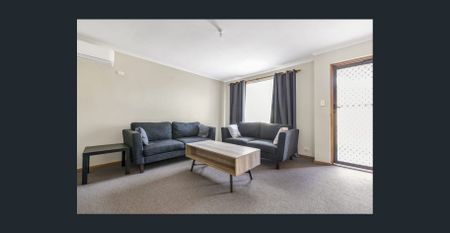 Lovely 3 Bedroom Homette! - Photo 2