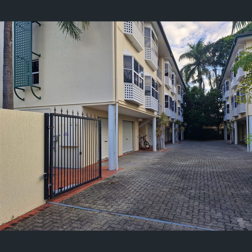 2/165-169 McLeod Street, Cairns City, Qld 4870 - Photo 1
