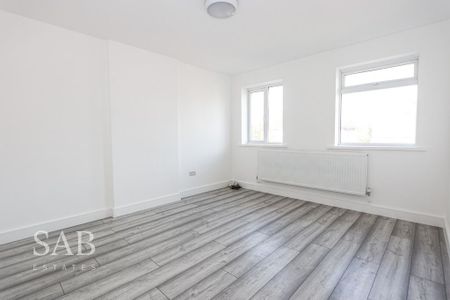 3 bedroom semi-detached house to rent - Photo 3