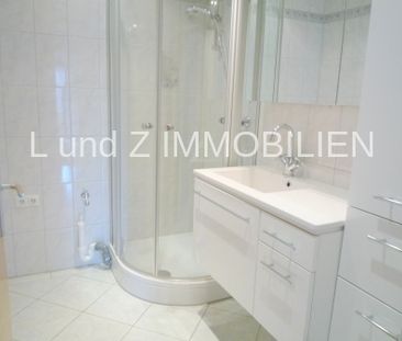 **Großzügig geschnittene super schöne 3 Zimmerwohnung** mit 2 Balko... - Photo 6