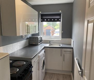 1 bedroom ground floor flat to rent - Photo 5