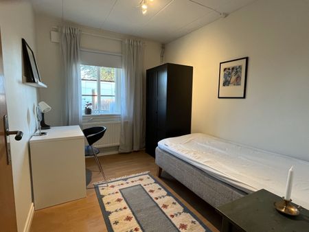 Möblerat studentrum på landet utanför Lund - Photo 2