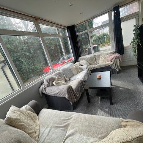 The Turnways - Photo 1