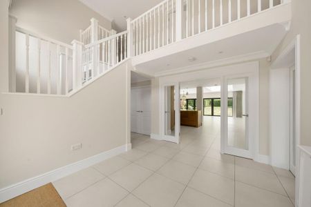 6 bedroom detached house to rent - Photo 3