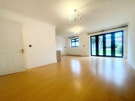 Arlington Road, Woodford Green, IG8, Property for rent - Photo 2