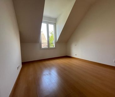 Location Maison 6 pièces 114m² - Photo 4